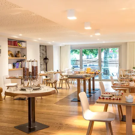 Briketenia 호텔 4*