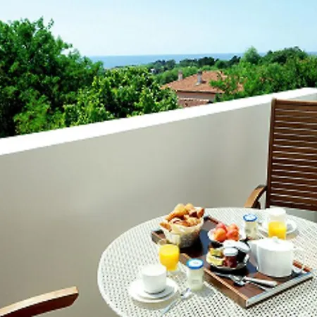 Briketenia Guéthary